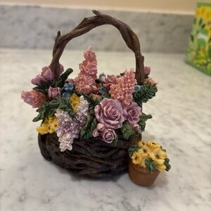 San Francisco Music Co Floral Basket